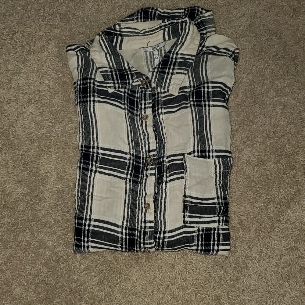 Buckle Flannel - Picture 2 of 3